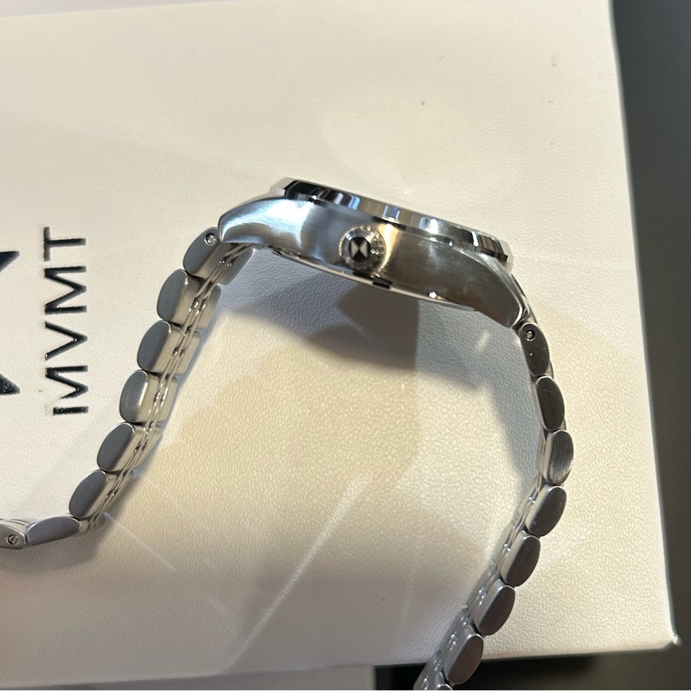 MVMT Rise Watch With 30mm SkyBlue Face With Silver Bracelet - Picture 3 of 11